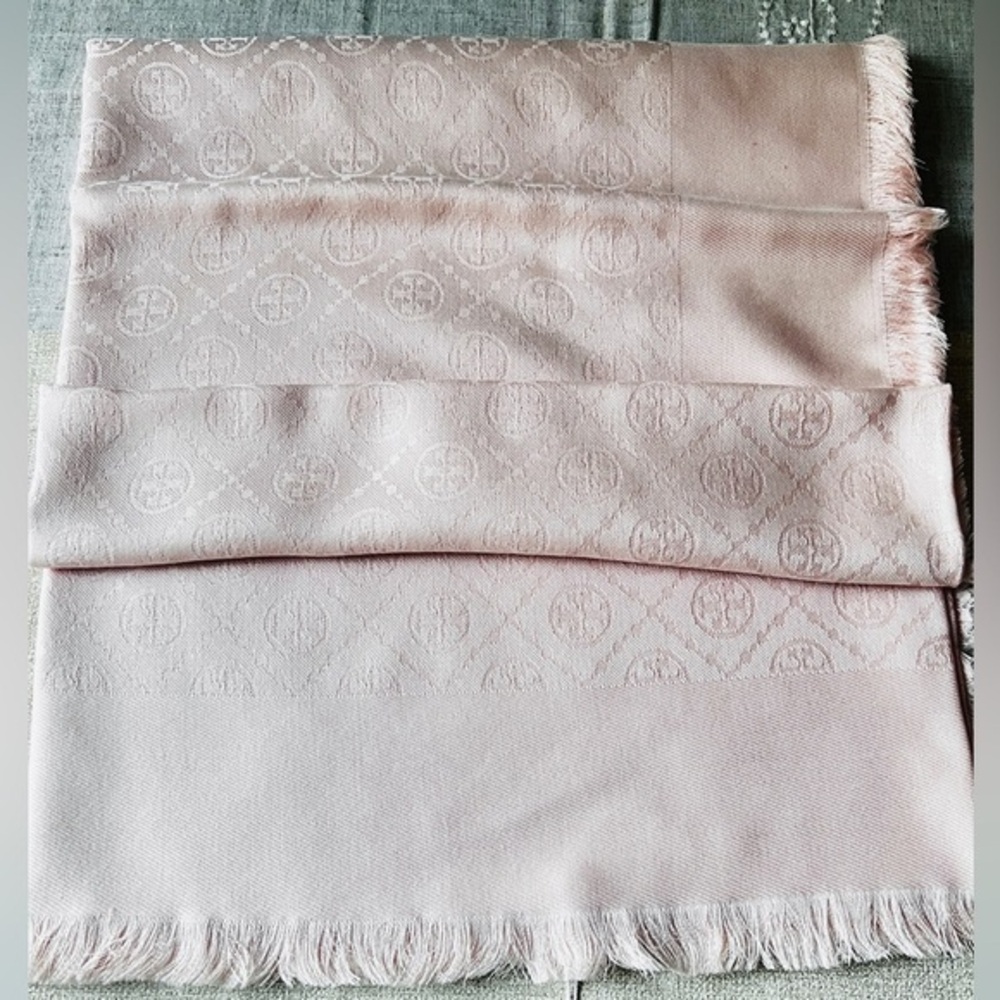 TORY BURCH• T Monogram JAQUARD TRAVELLER SCARF/WRAP Shawl Scarf
